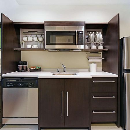 Home2 Suites By Hilton Beloit Bagian luar foto