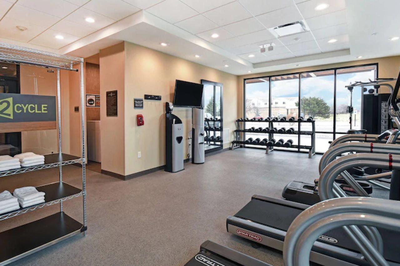 Home2 Suites By Hilton Beloit Bagian luar foto