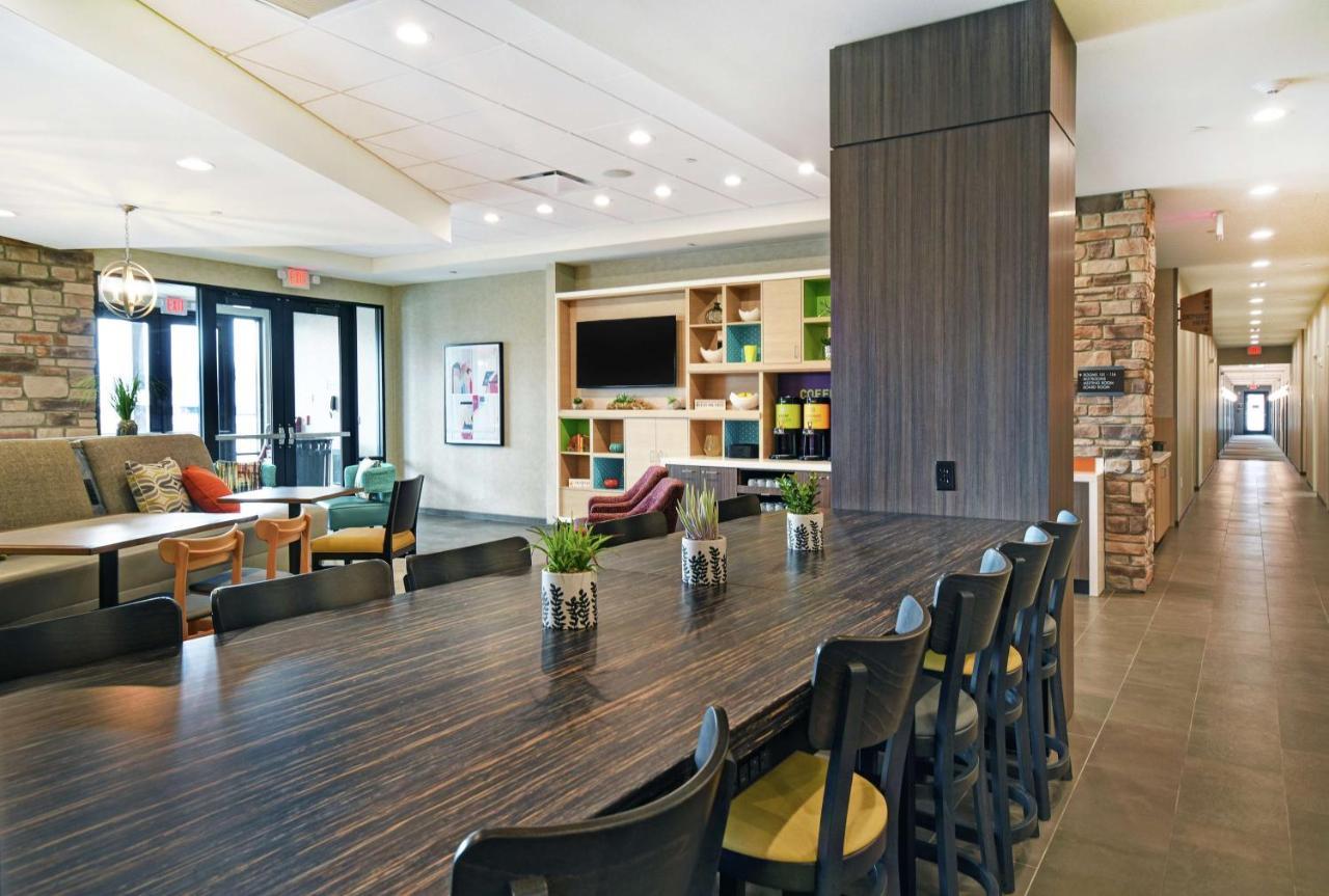 Home2 Suites By Hilton Beloit Bagian luar foto