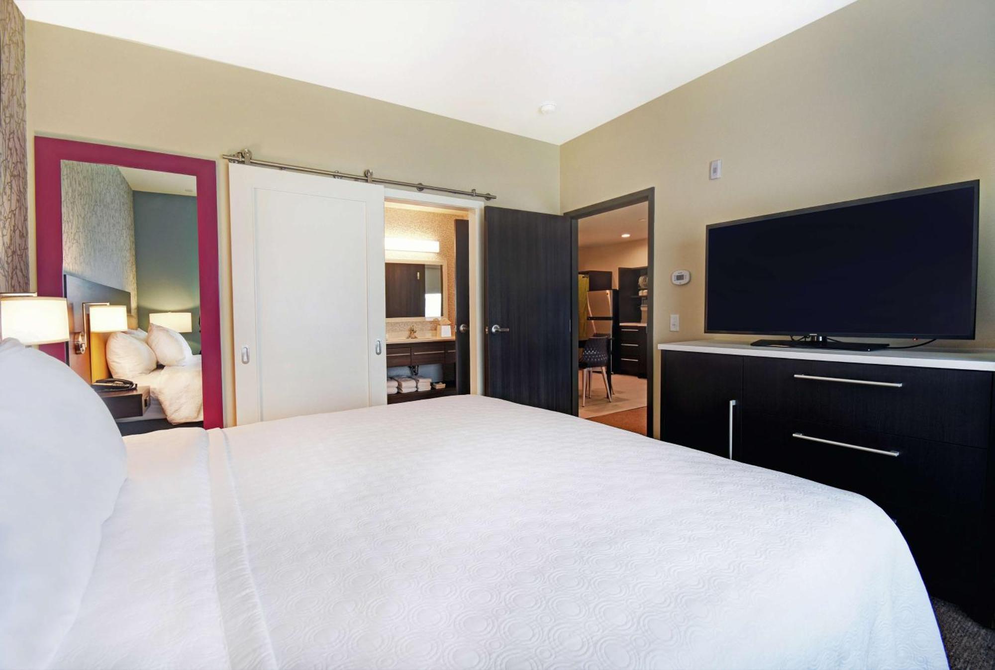 Home2 Suites By Hilton Beloit Bagian luar foto