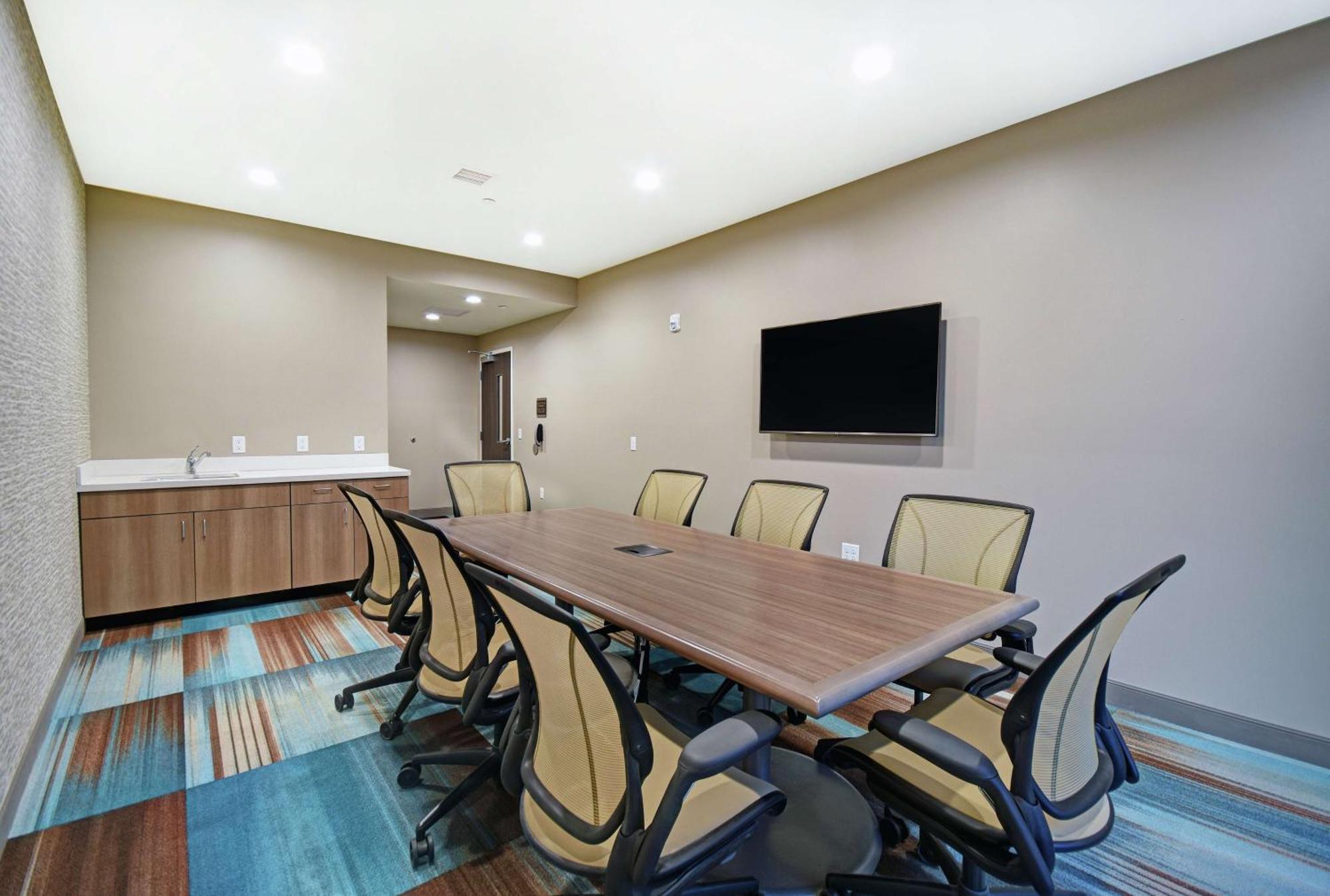 Home2 Suites By Hilton Beloit Bagian luar foto