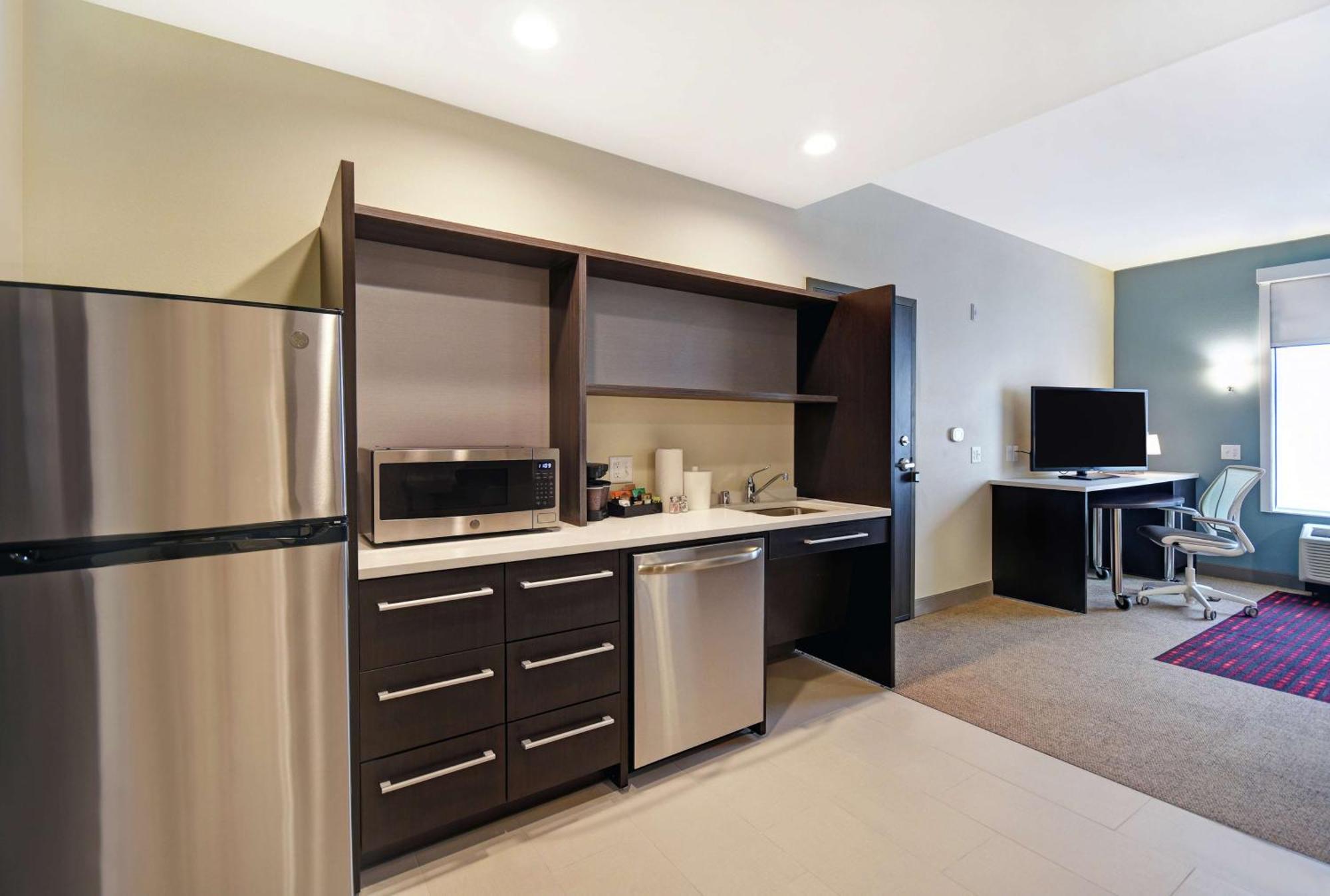 Home2 Suites By Hilton Beloit Bagian luar foto