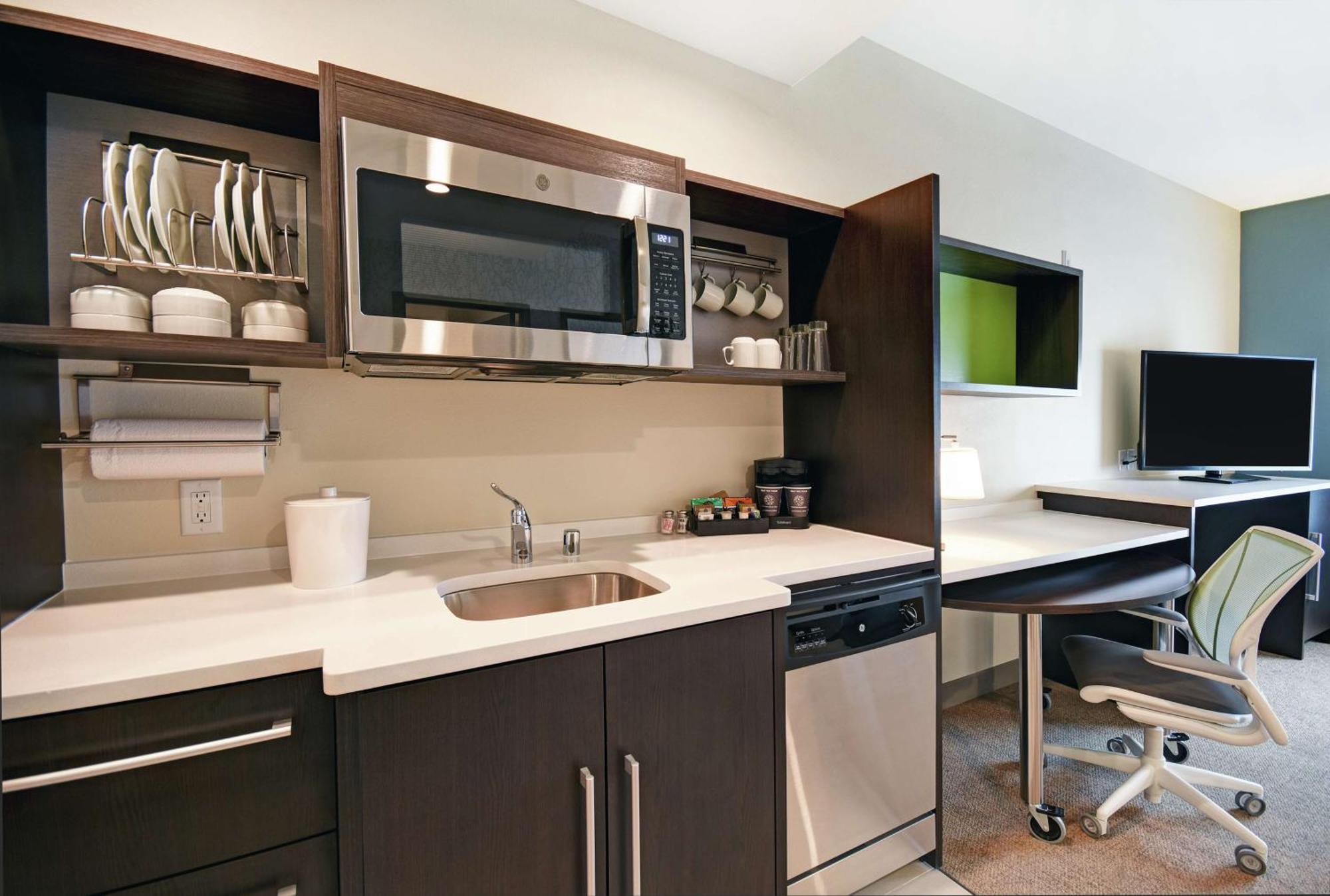 Home2 Suites By Hilton Beloit Bagian luar foto