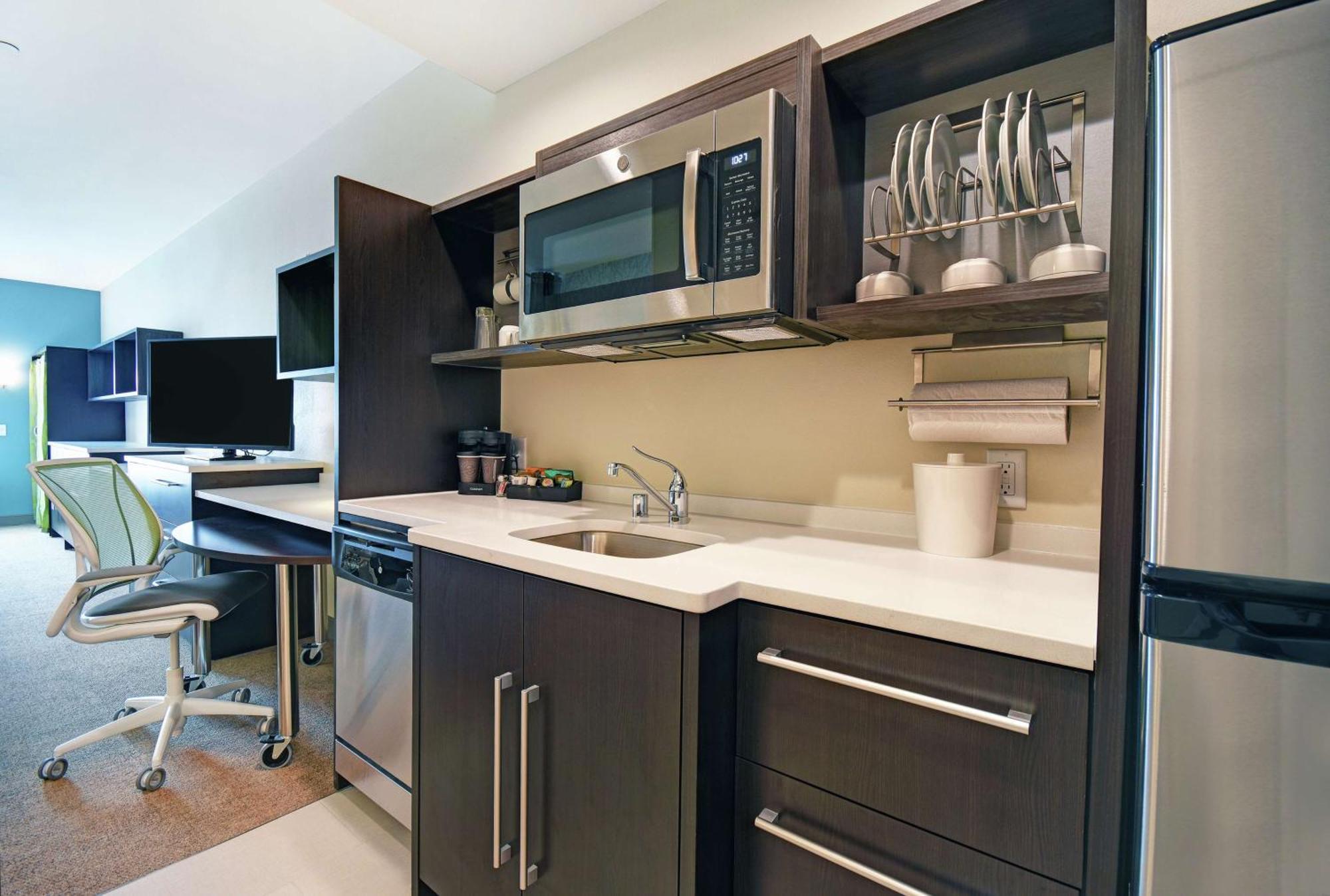 Home2 Suites By Hilton Beloit Bagian luar foto